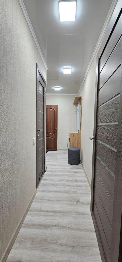 Апартаменти На Лесі Українки Центр 5Хв Старе Місто Парк Kamianets-Podilskyi Exterior foto